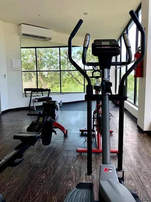 Near Beach+Jungle Views. King Bed+220 Megs+2 Bikes Tulum Apartmán