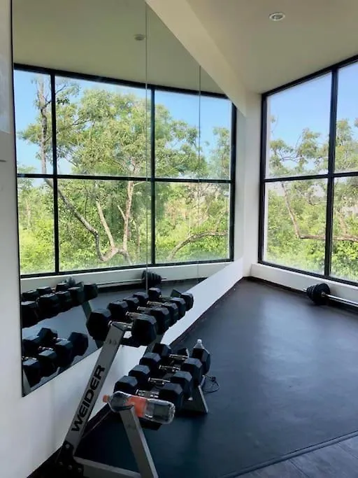 Near Beach+Jungle Views. King Bed+220 Megs+2 Bikes Tulum 0*,  Mexiko
